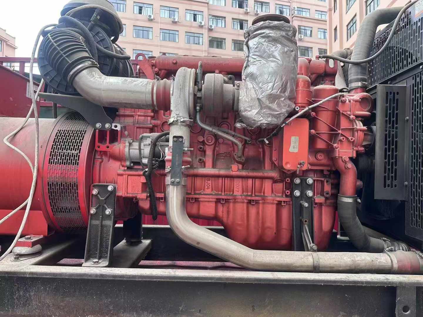 泸定如何选择适合 600kW 柴油发电机组的过载保护器？