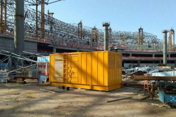 泸定发电机出租如何判断空气滤清器是否需要更换？